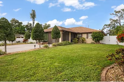 2201 54th Avenue Drive W, Bradenton, FL 34207 - Photo 25