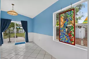 844 86th Ave N, Saint Petersburg, FL 33702 - Photo 17