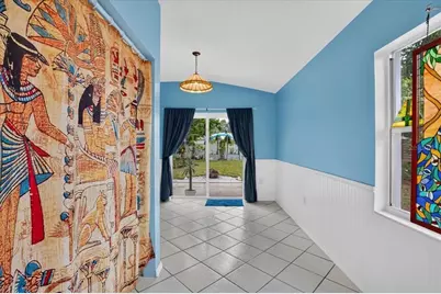844 86th Avenue N, Saint Petersburg, FL 33702 - Photo 15