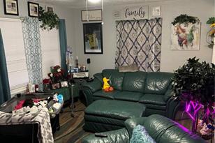 1032 Oakhill St - Photo 3