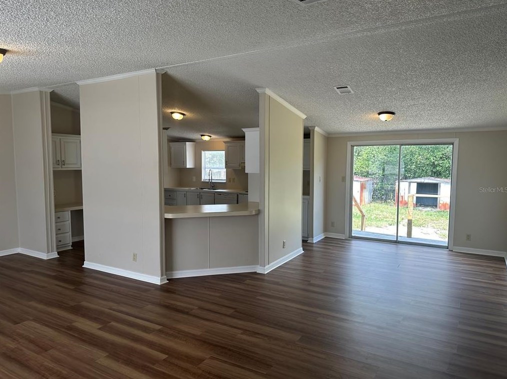 8609 Indian Ridge Way, Lakeland FL  33810-0330 exterior