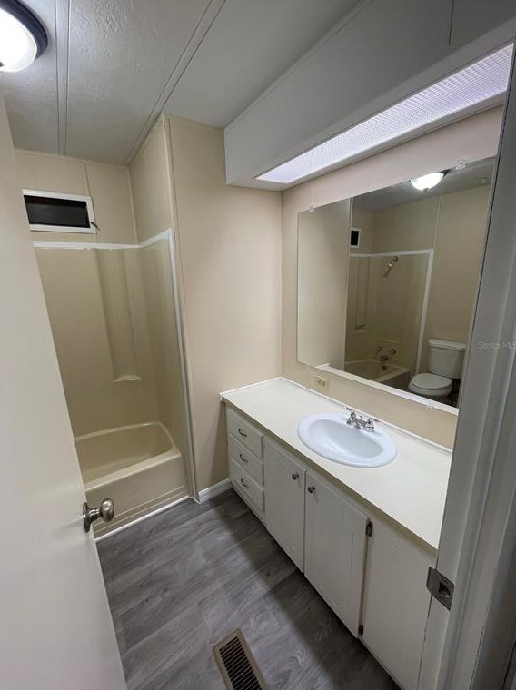 3104 Rollinglen Ln, Lakeland FL  exterior