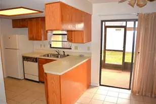 17 Kendra Ct, Winter Haven, FL 33880 - Photo 3