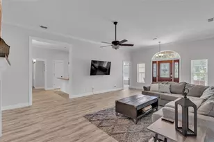 115 Lake Mariam Way, Winter Haven, FL 33884 - Photo 11