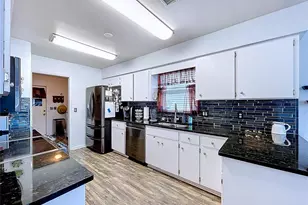 2137 Grand Cypress Dr, Lakeland, FL 33810 - Photo 15