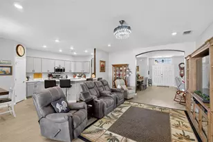 6852 Mossy Oak Ln, Lakeland, FL 33810 - Photo 9