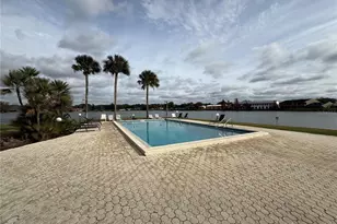 1920 E Edgewood Dr, Lakeland, FL 33803 - Photo 13