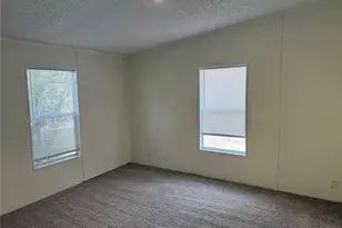 300 Hankin Rd, Alturas, FL 33820 - Photo 9