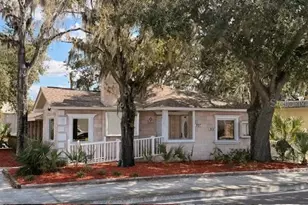 207 N Church Ave, Mulberry, FL 33860 - Photo 1