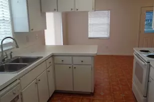 918 Grape Ave, Saint Cloud, FL 34769 - Photo 5