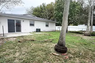 918 Grape Ave, Saint Cloud, FL 34769 - Photo 11