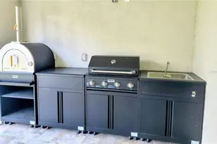 1070 Lake Ariana Blvd, Auburndale, FL 33823 - Photo 9