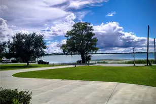 1070 Lake Ariana Blvd, Auburndale, FL 33823 - Photo 5