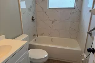 415 S Tangerine Ct, Eagle Lake, FL 33839 - Photo 3