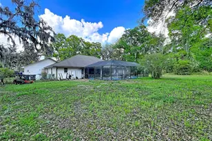 8402 Southwood Pines St, Lithia, FL 33547 - Photo 23