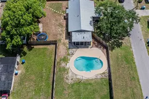 218 Maple Ln, Fort Meade, FL 33841 - Photo 3