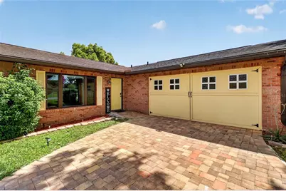 736 Scott Lake Village N, Lakeland, FL 33813 - Photo 3