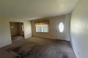 1313 Magdalene Ct E, Lakeland, FL 33801 - Photo 7