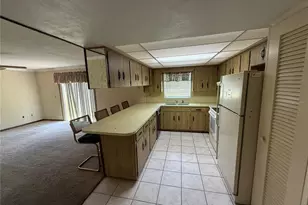 1313 Magdalene Ct E, Lakeland, FL 33801 - Photo 3