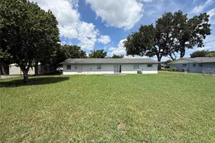 1313 Magdalene Ct E, Lakeland, FL 33801 - Photo 23