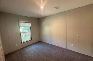 3320 Royal Oak Dr W, Mulberry, FL 33860 - Photo 7