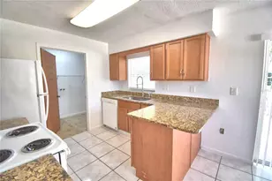914 Grape Ave, Saint Cloud, FL 34769 - Photo 11