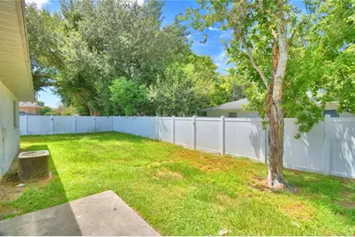 914 Grape Avenue, Saint Cloud, FL 34769 - Photo 33