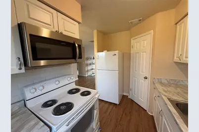 1920 E Edgewood Drive #N8, Lakeland, FL 33803 - Photo 3
