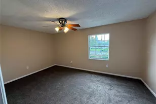 1920 E Edgewood Dr, Lakeland, FL 33803 - Photo 9