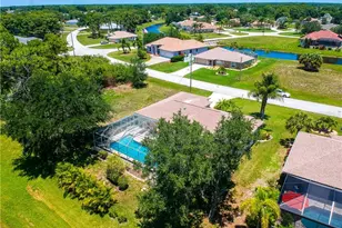 155 Long Meadow Ln, Rotonda West, FL 33947 - Photo 5