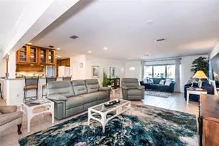 129 Cousley Dr SE, Port Charlotte, FL 33952 - Photo 9