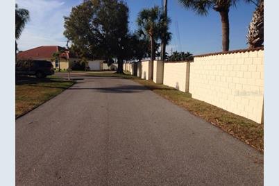 12952 Doug Drive, Lake Suzy, FL 34269 - Photo 9