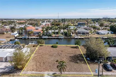109 Baldwin Court SE, Port Charlotte, FL 33952 - Photo 1