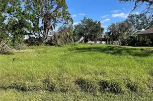 2590 Lake View Blvd, Port Charlotte, FL 33948 - Photo 1