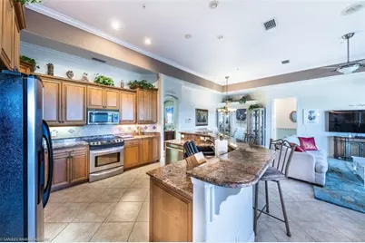 290 Lewis Circle #131, Punta Gorda, FL 33950 - Photo 7