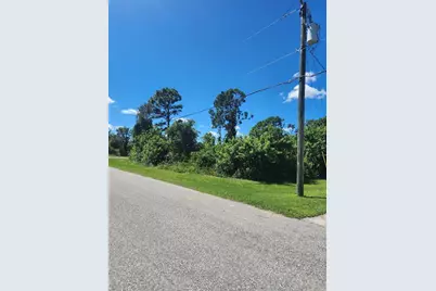 12282 Appleberg Circle, Port Charlotte, FL 33981 - Photo 19