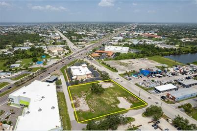 23041 Harborview Road, Port Charlotte, FL 33980 - Photo 5