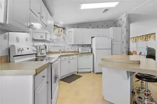 2100 Kings Hwy, Port Charlotte, FL 33980 - Photo 9