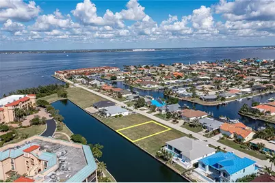 83 Colony Point Drive, Punta Gorda, FL 33950 - Photo 11
