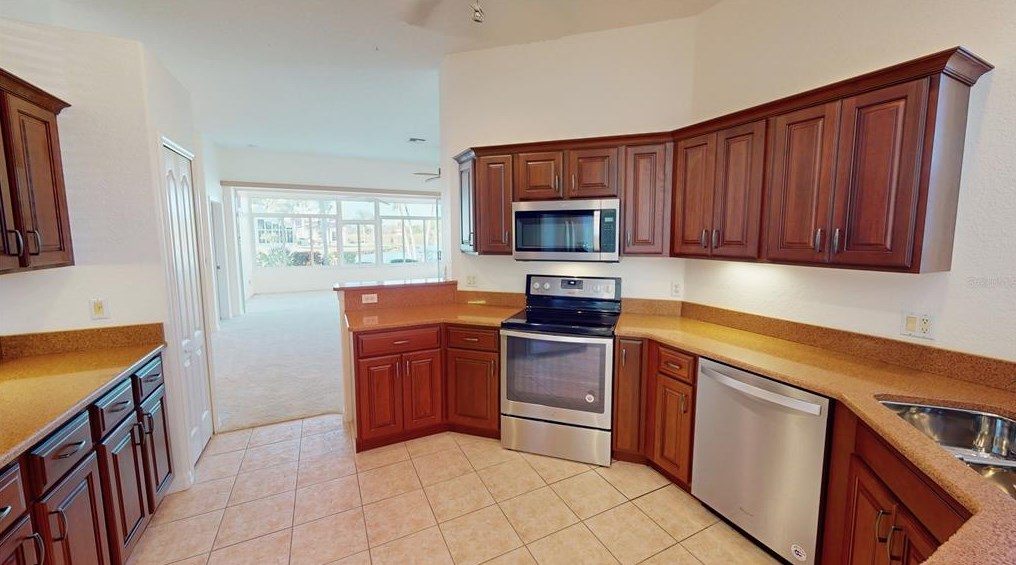 10185 Arrowhead Dr, Punta Gorda FL 33955-4704 exterior