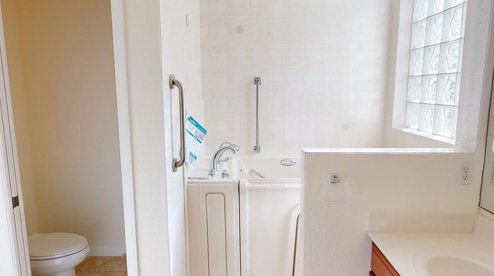 10185 Arrowhead Dr, Punta Gorda FL 33955-4704 exterior