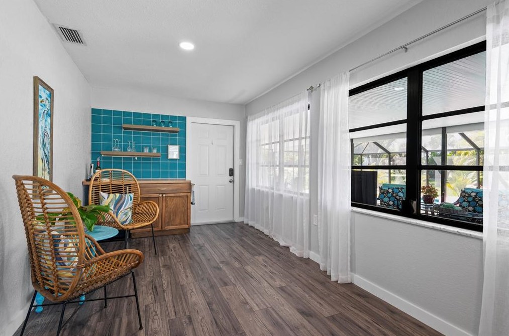 3319 Palm Dr, Punta Gorda FL  33950-3117 exterior