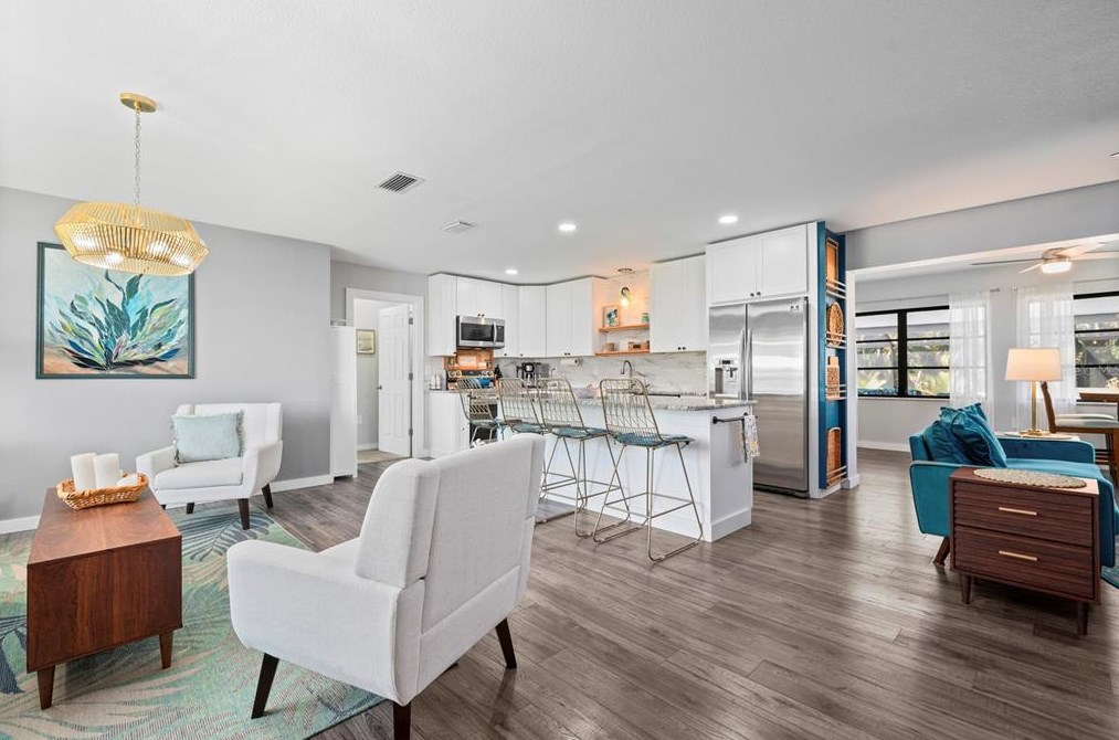 3319 Palm Dr, Punta Gorda FL  33950-3117 exterior