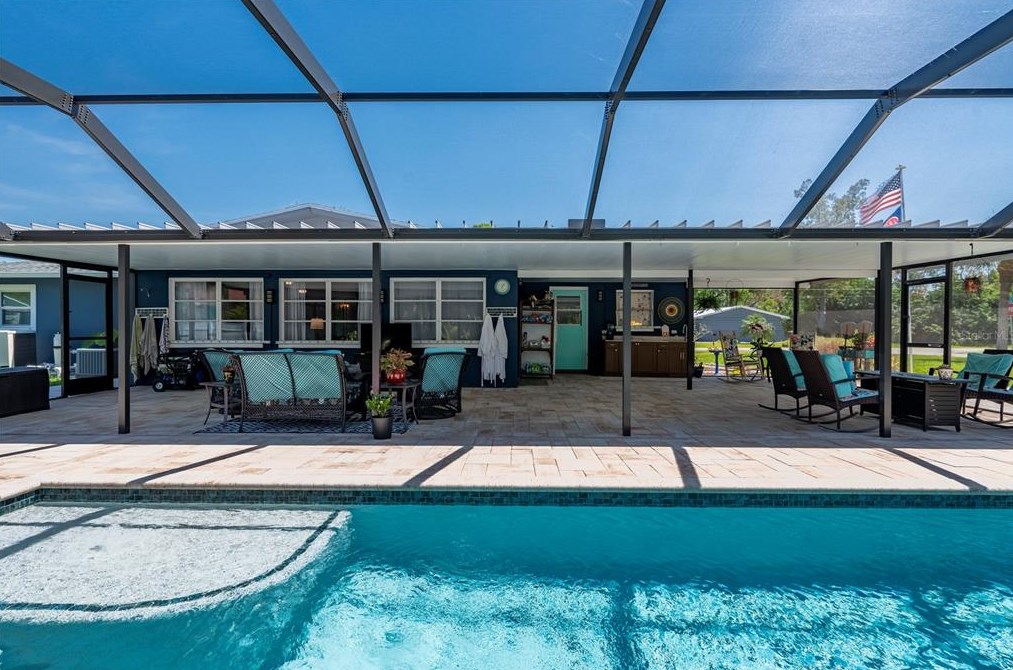 3319 Palm Dr, Punta Gorda FL  33950-3117 exterior