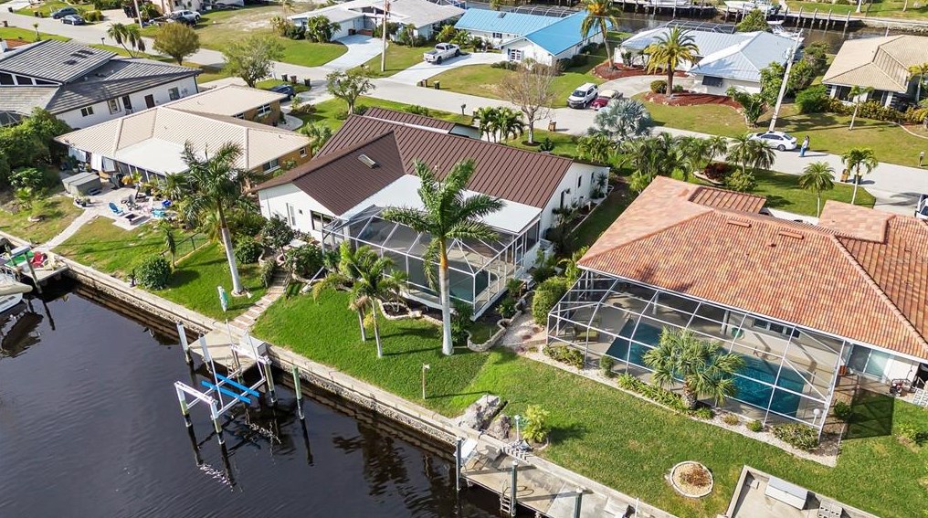 2824 Coral Way, Punta Gorda FL 33950-5033 exterior