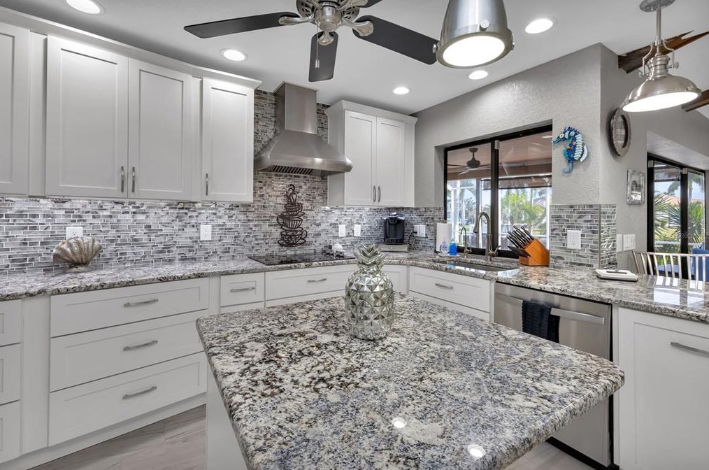 2824 Coral Way, Punta Gorda FL 33950-5033 exterior