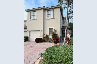 7492 Bristol Circle, Naples, FL 34120 - Photo 1