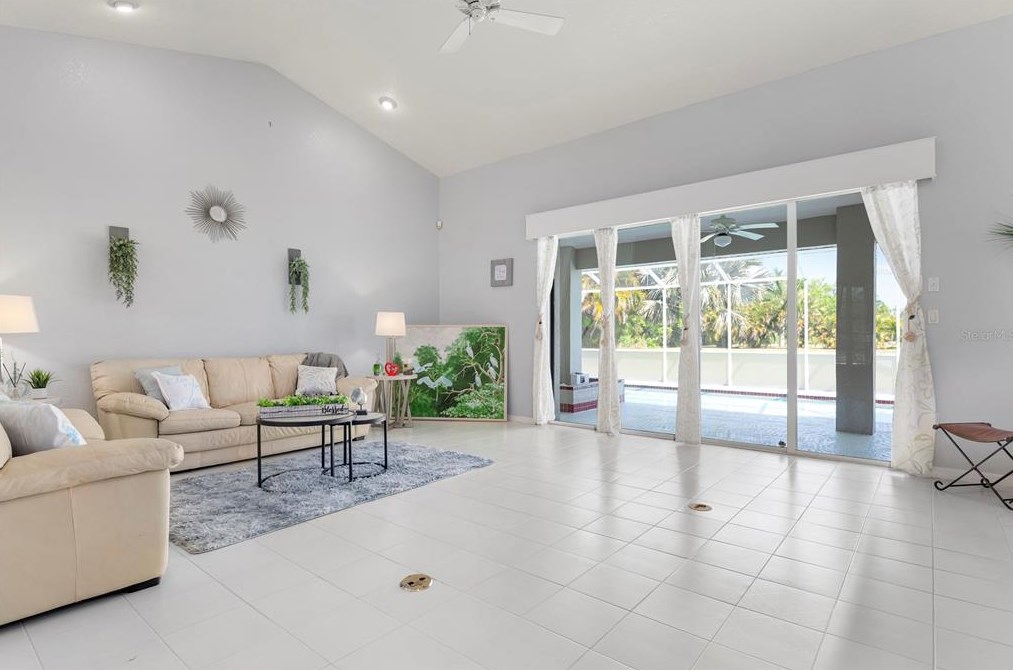 26074 Rampart Blvd, Punta Gorda FL 33983-6206 exterior