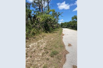 17115 Hemlock Ave, Port Charlotte, FL 33948 - Photo 3