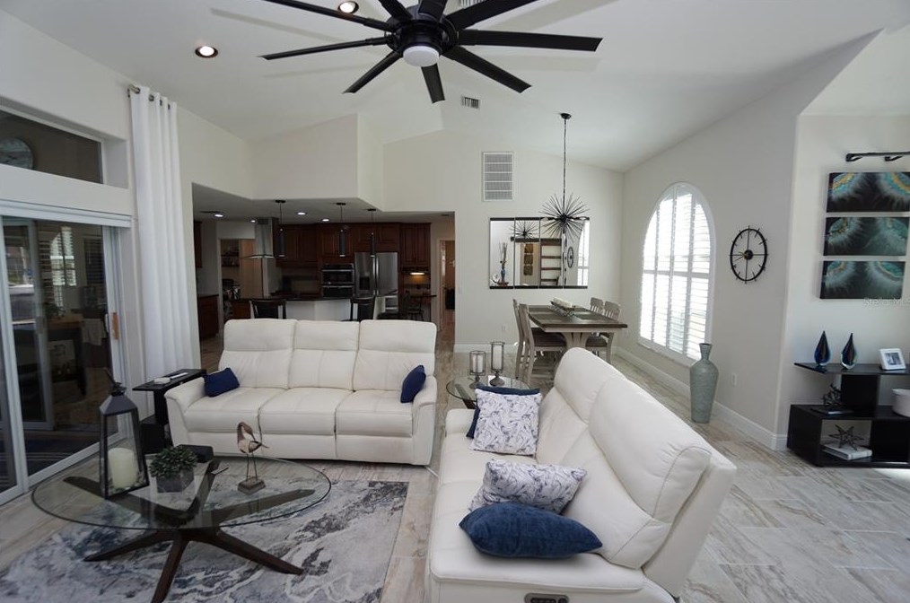 530 Monaco Dr, Punta Gorda FL 33950-7814 exterior